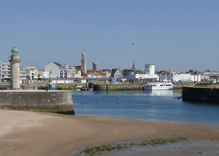 Charmant 2 Pieces Renove, Terrasse, Parking, Proche Commerces Et Plage - Saint-Gilles-Croix-De-Vie - Fr-1-224-810
