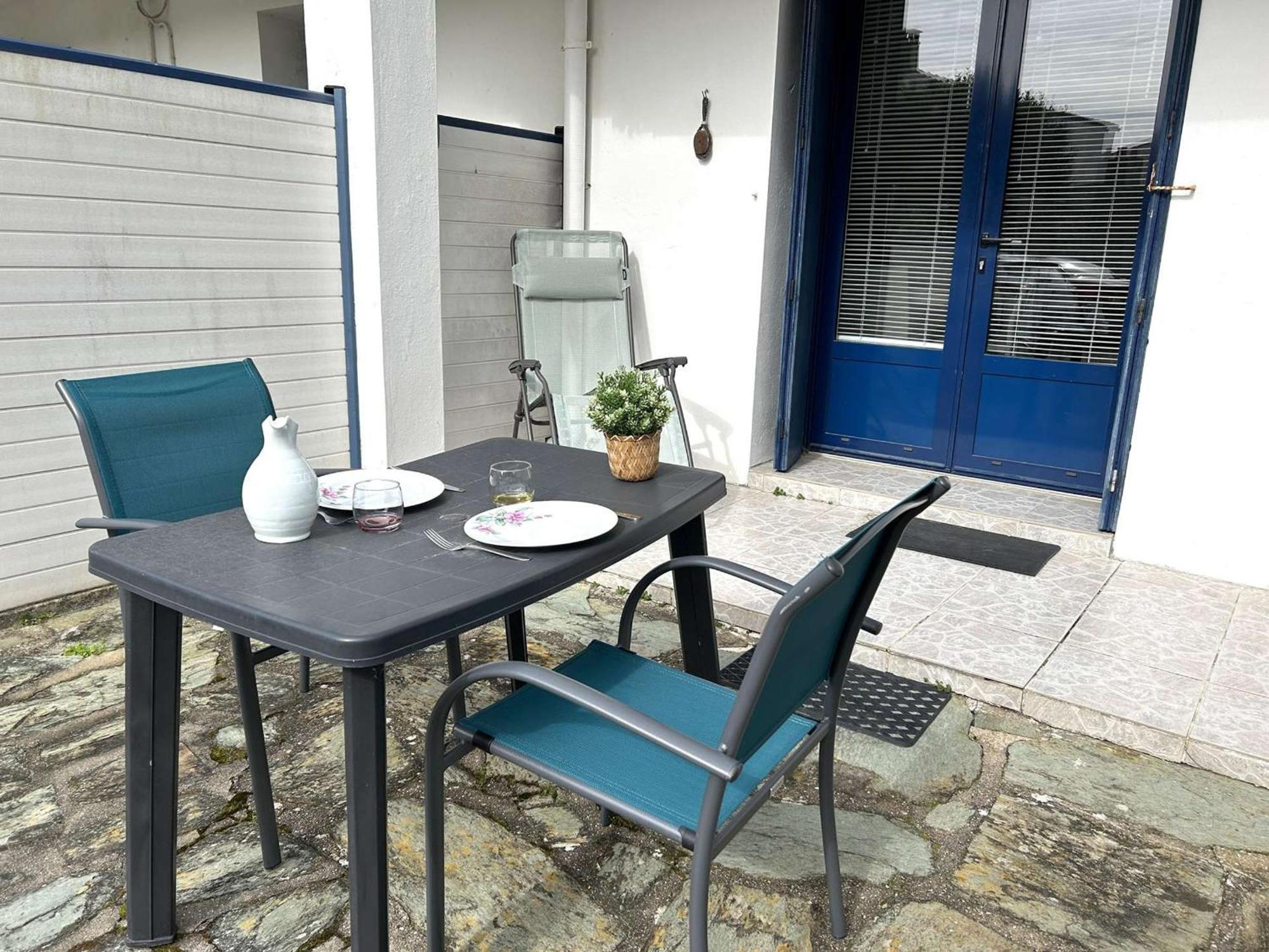 2 Pieces Renove, Terrasse, Parking, Proche Commerces Et - - Fr-1-224-810 Apartment Saint-Gilles-Croix-de-Vie